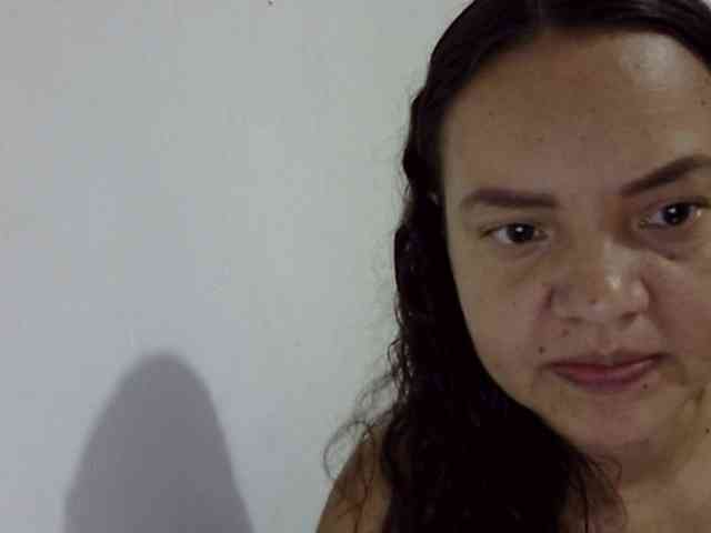 ElizabethMart webcam