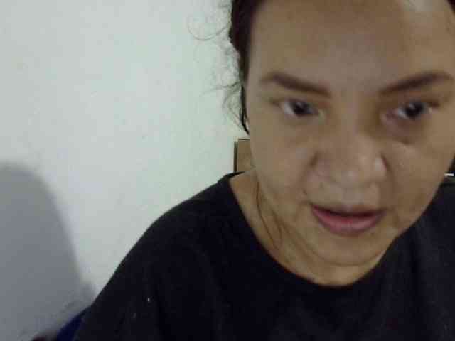 ElizabethMart webcam