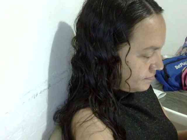 ElizabethMart webcam