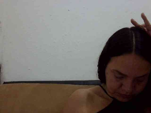 ElizabethMart webcam