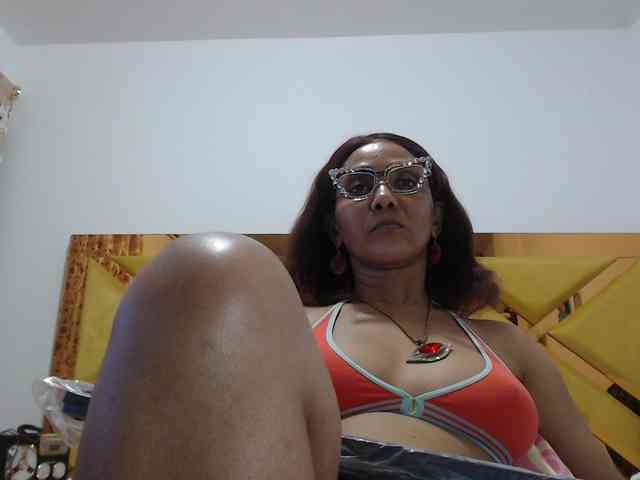 SashaMacgrego webcam