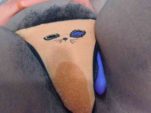 SashaMacgrego webcam