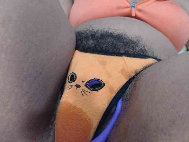 SashaMacgrego webcam