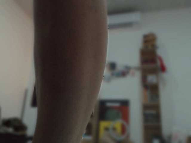 Lilye's BongaCams show and profile