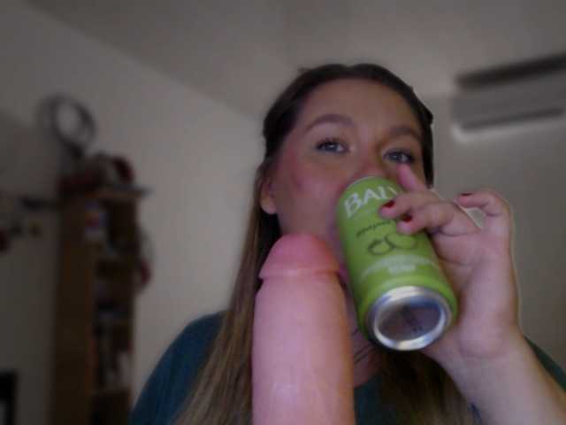 Lilye's BongaCams show and profile