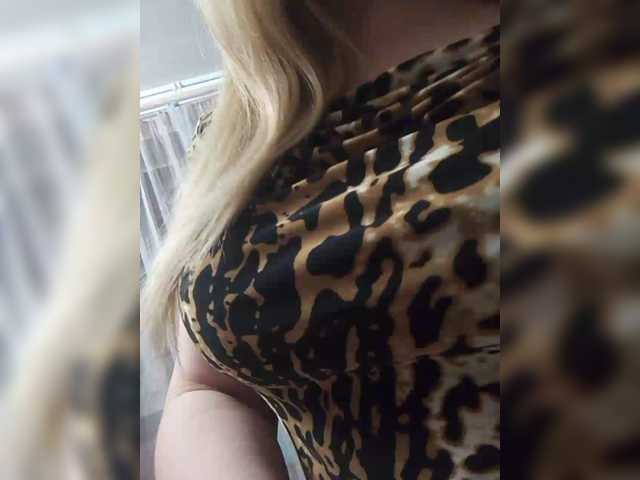 INESSAsexi's BongaCams show and profile