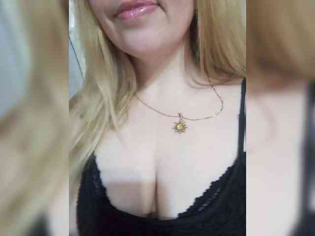 INESSASEXY1 webcam