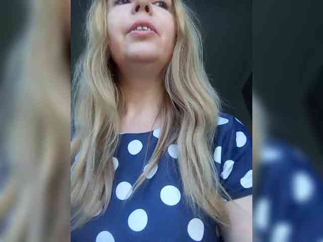 INESSASEXY1 webcam