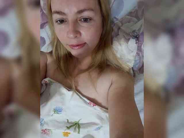 INESSASEXY1 webcam