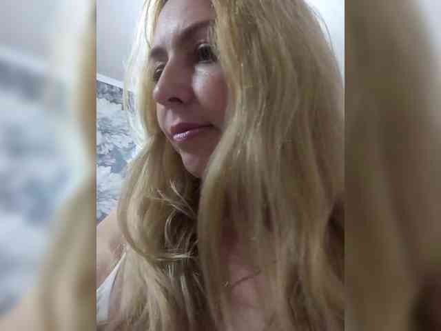 INESSASEXY1 webcam