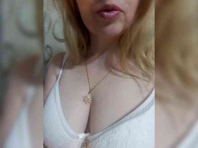 INESSASEXY1 webcam