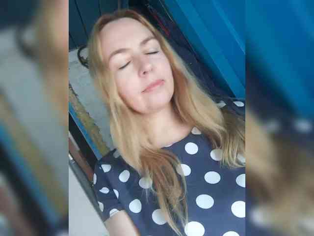 INESSASEXY1 webcam