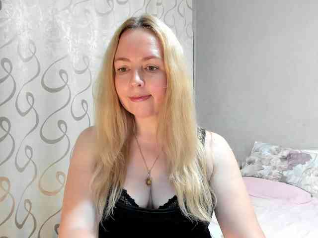 INESSASEXY1 webcam