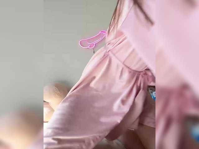 hothoneybabe from BongaCams is Freechat