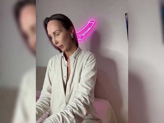hothoneybabe from BongaCams is Freechat