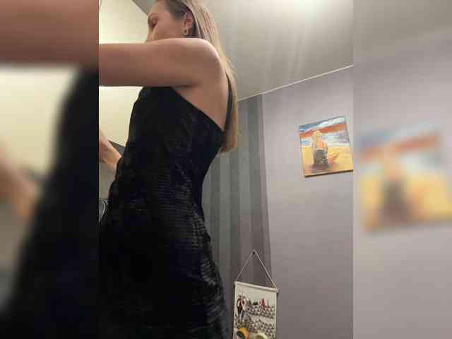 hothoneybabe Live Webcam on BongaCams