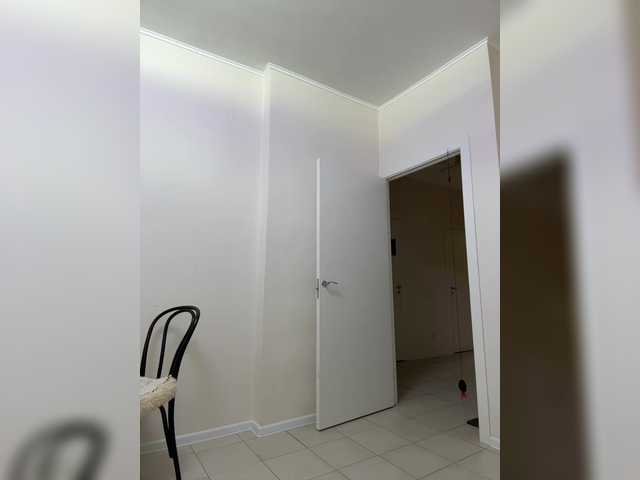 Crystal1-1's BongaCams show and profile