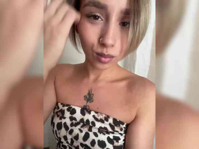 BarbieKoShKa1-1 webcam