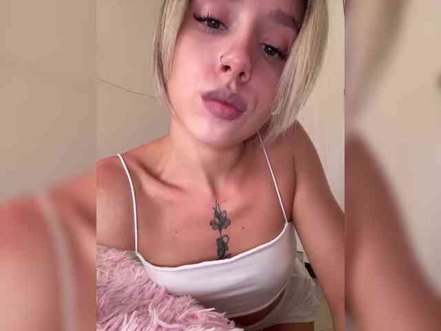 BarbieKoShKa1-1 webcam