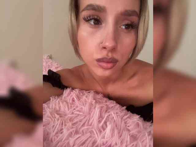 BarbieKoShKa1-1 webcam