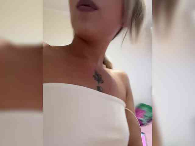 BarbieKoShKa1-1 webcam