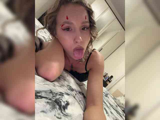BarbieKoShKa1-1 webcam