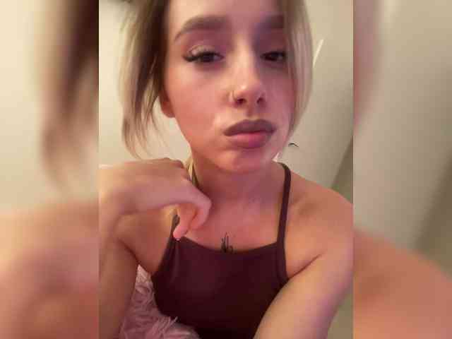 BarbieKoShKa1-1 webcam
