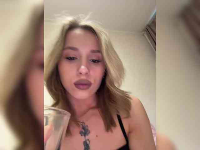 BarbieKoShKa1-1 webcam