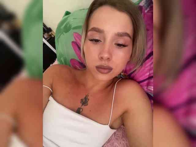 BarbieKoShKa1-1 webcam