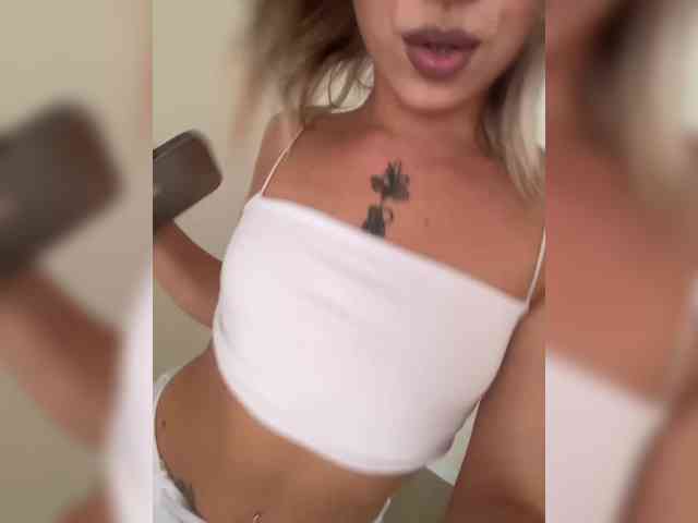 BarbieKoShKa1-1 webcam