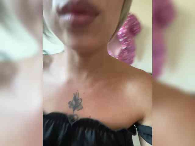 webcam phone sex Crystal1-1