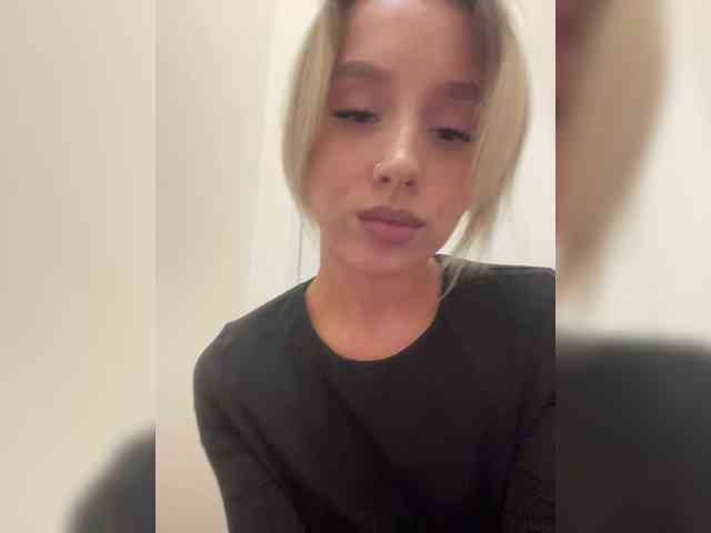 BarbieKoShKa1-1 webcam