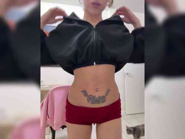 BarbieKoShKa1-1 webcam