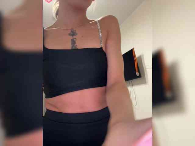 BarbieKoShKa1-1 webcam