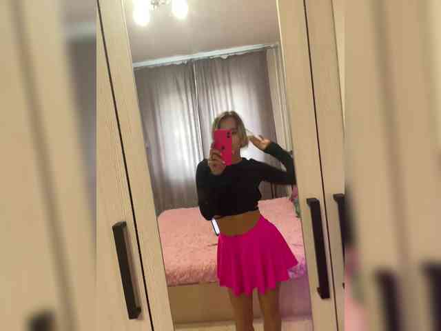 BarbieKoShKa1-1 webcam
