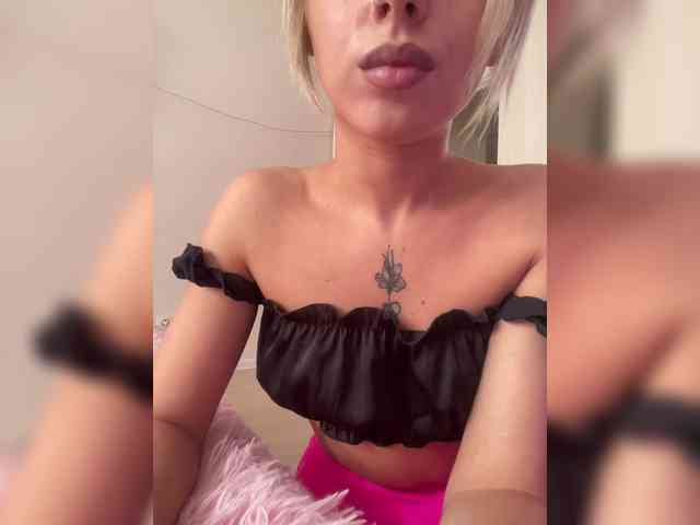 BarbieKoShKa1-1 webcam