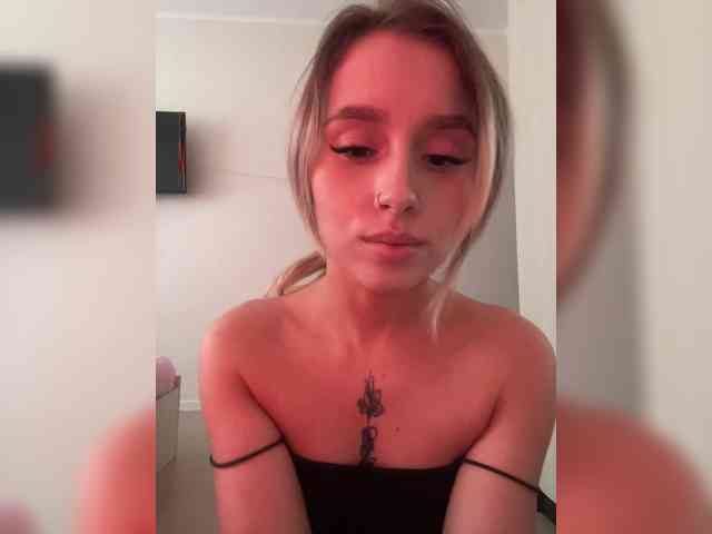 free xxx chat Crystal1-1