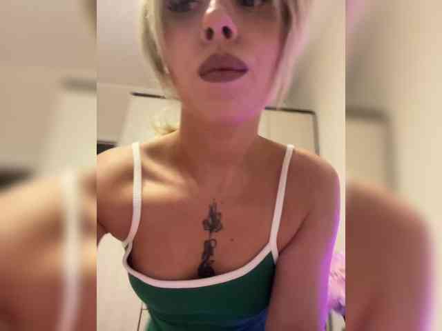 BarbieKoShKa1-1 webcam