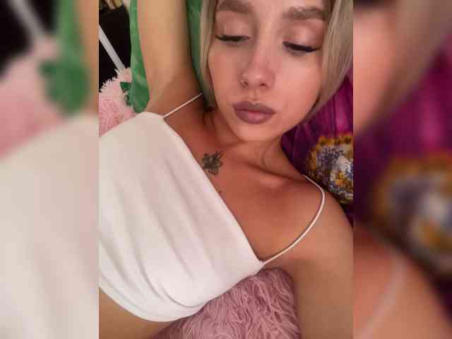 BarbieKoShKa1-1 webcam