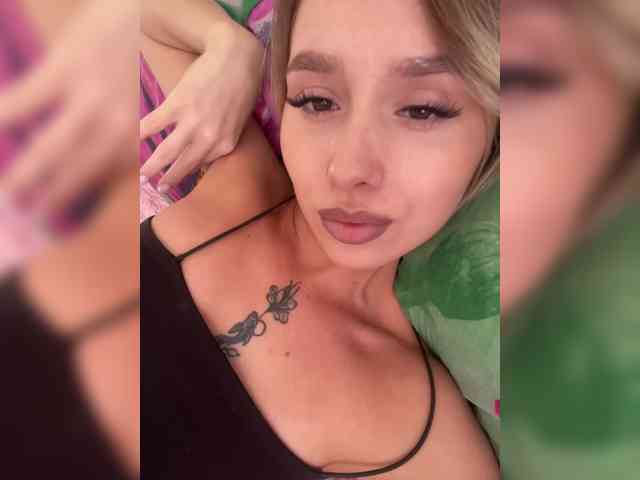 BarbieKoShKa1-1 webcam