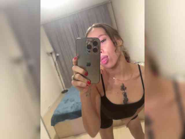 BarbieKoShKa1-1 webcam