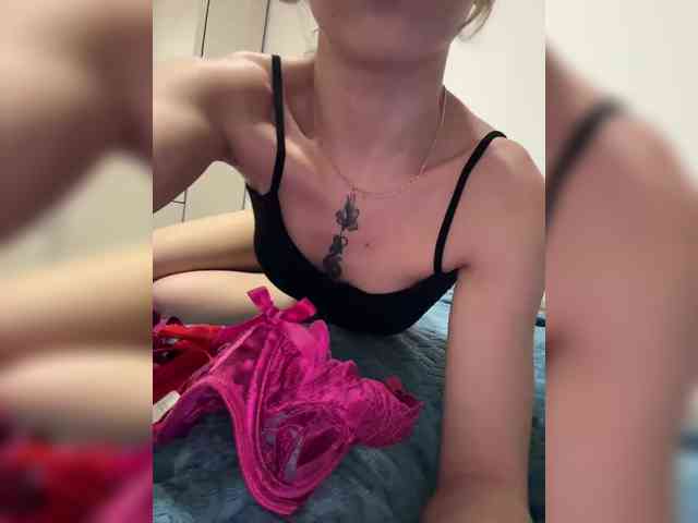 BarbieKoShKa1-1 webcam