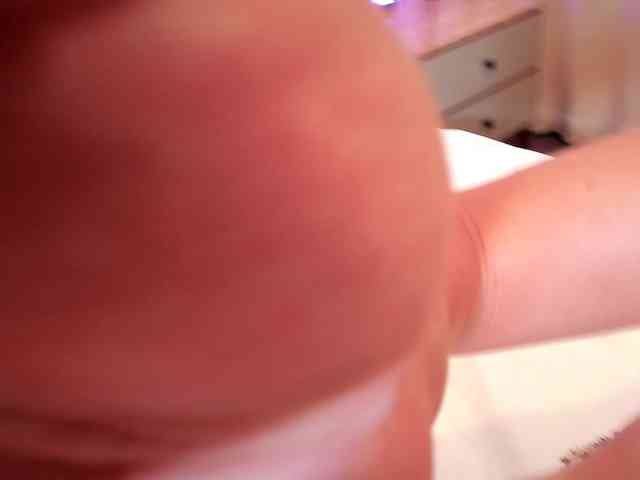 EmmyKrist webcam
