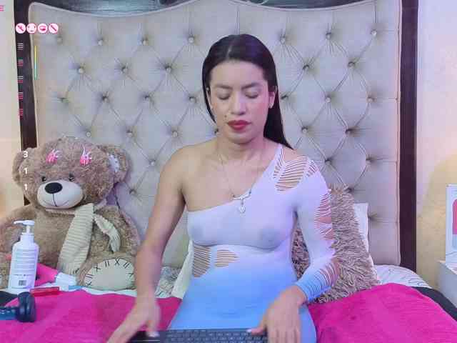 alexastarck Live Webcam on BongaCams