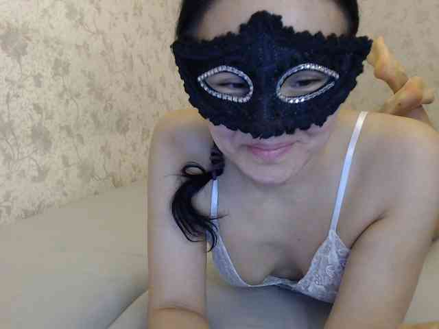 Sun-Shy's webcam live show