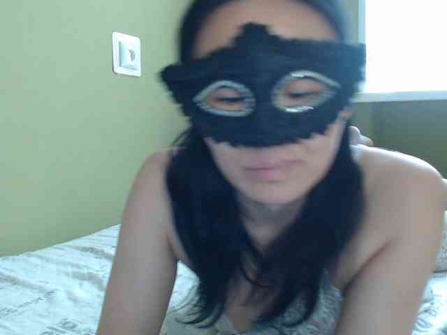 xxx cam chat Sun-Shy