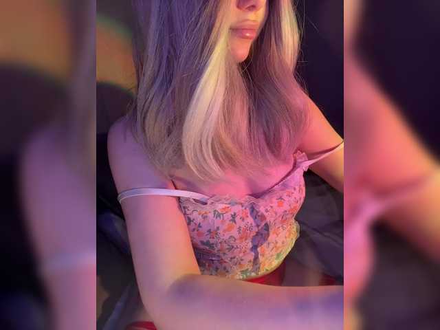 Marissa-u's BongaCams show and profile