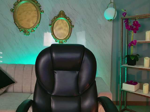 AprilRhodes on BongaCams 
