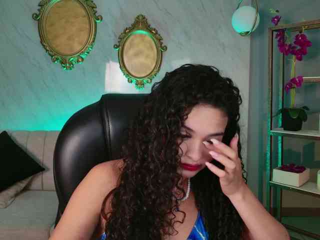 AprilRhodes webcam