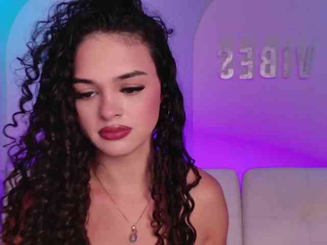 AprilRhodes webcam